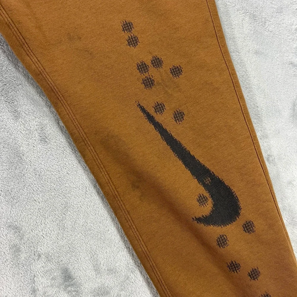 NIKE‎ Sportswear Club Cuffed Fleece Pants Mens Large Brown IM7828-235 Graphic
